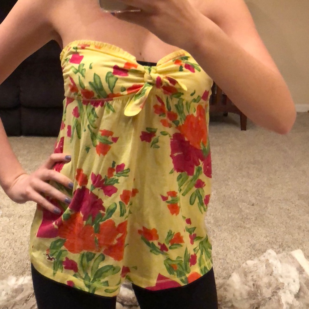 Floral strapless top